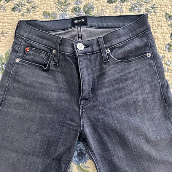 Hudson Nico super skinny mid rise jeans. Light gray. Like new!! - Picture 1 of 3